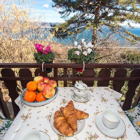 Comfy And Warm Ap With Balcony Surrounded With Beautiful Nature Lovran Exterior foto